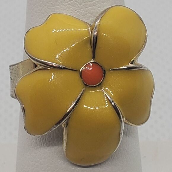Adjustable Yellow Flower Ring - Picture 1 of 5